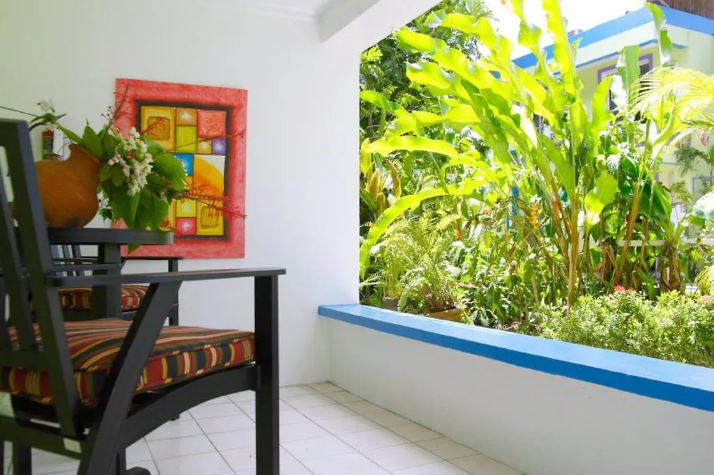 Castle Comfort Lodge Roseau