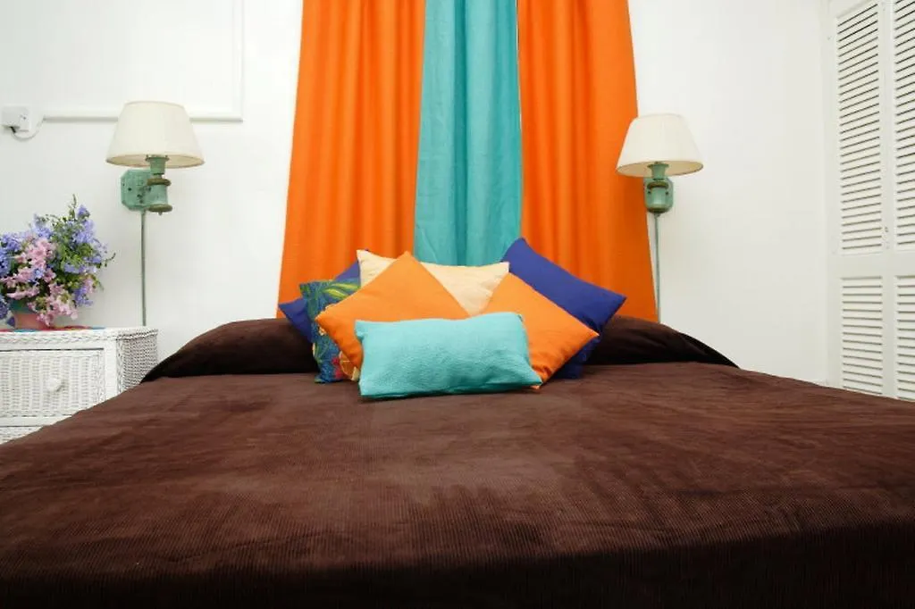 Castle Comfort Lodge Roseau